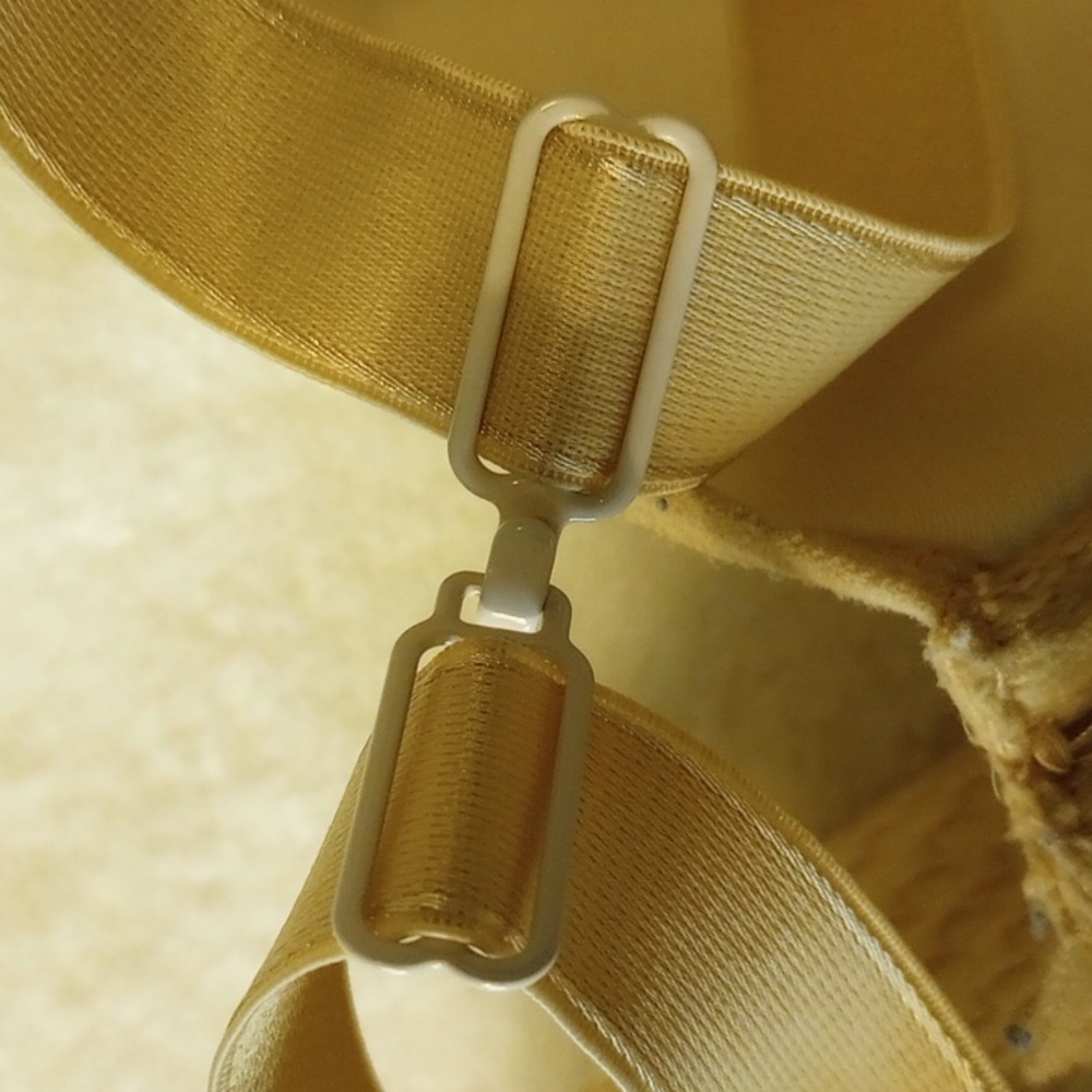 Freya Underwire Bra - image 3